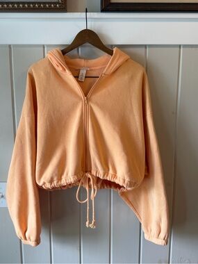 H&M Peach Orange Zip-Up Cropped Hooded Sweatshirt, Size Large NWOT